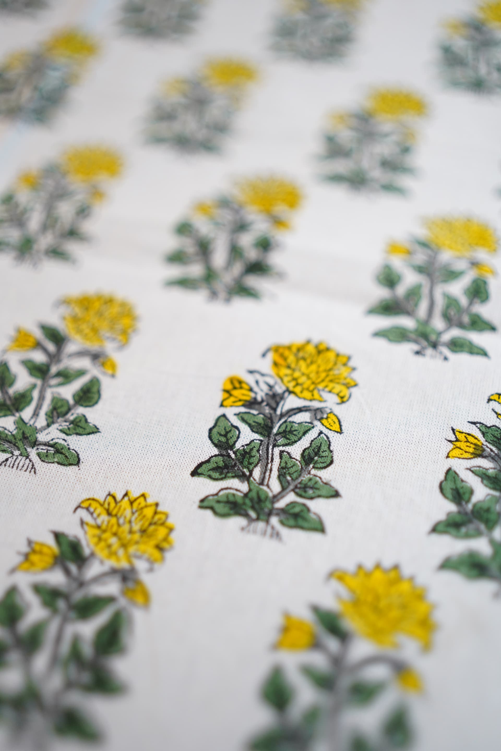 Chamak table cover