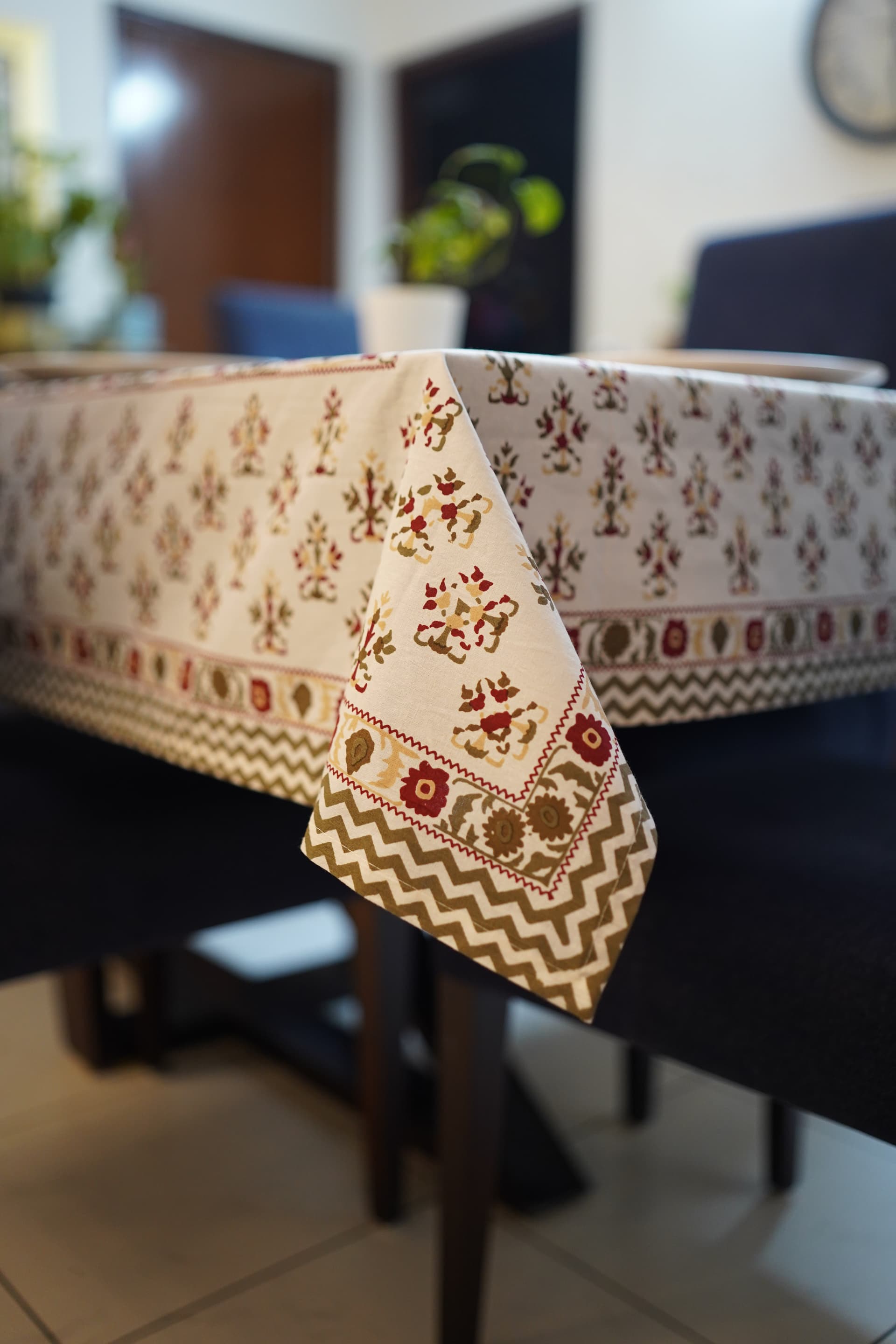 Green Garden table cover