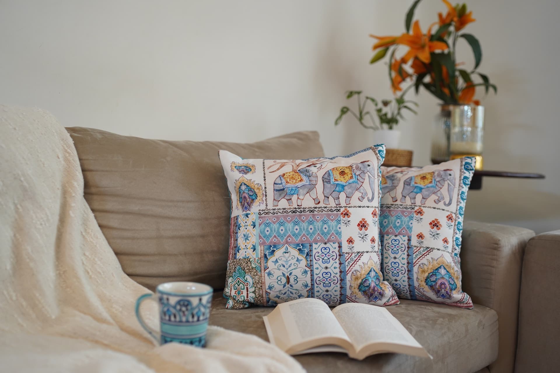 Royal Garden cushion cover